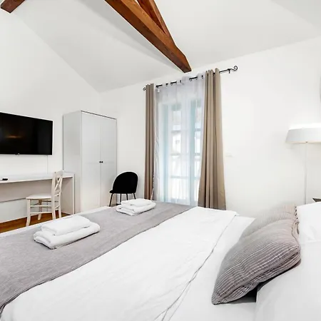 Stone Zorritta With A Pool And A Beautiful Garden Villa