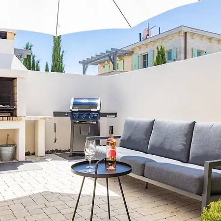Stone Zorritta With A Pool And A Beautiful Garden Villa